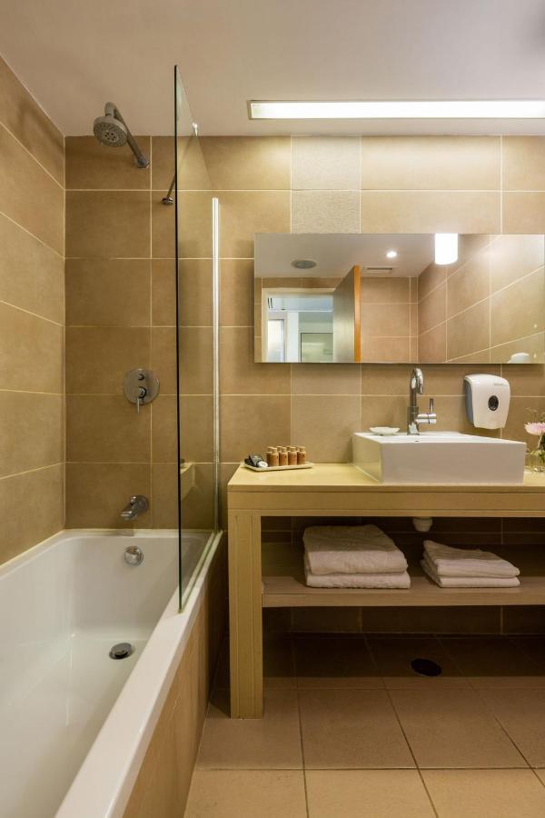 Superior Double or Twin Room,1307147971:JPEG